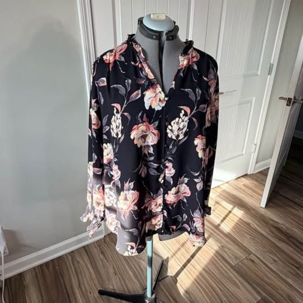 Maurices Floral Top, Size 2X, 27” p-p, 25–30” length, Long Sleeve Blouse C7558